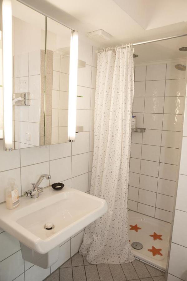 Air Boardinghouse Tulip Stockum, zu Fuß - 3 Minuten zur Messe Düsseldorf Exterior foto