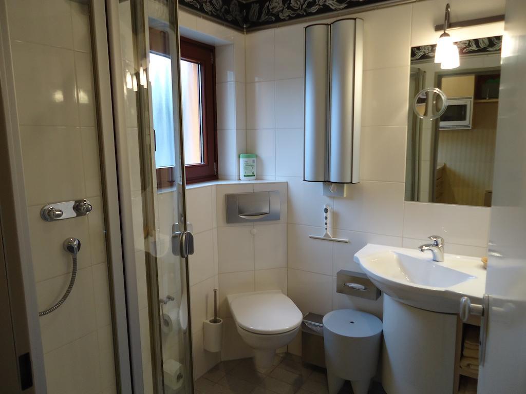 Air Boardinghouse Tulip Stockum, zu Fuß - 3 Minuten zur Messe Düsseldorf Zimmer foto