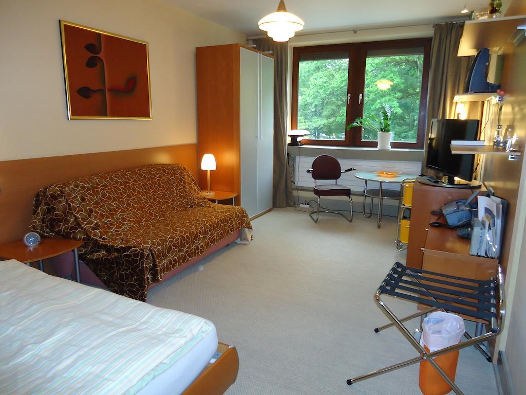 Air Boardinghouse Tulip Stockum, zu Fuß - 3 Minuten zur Messe Düsseldorf Zimmer foto